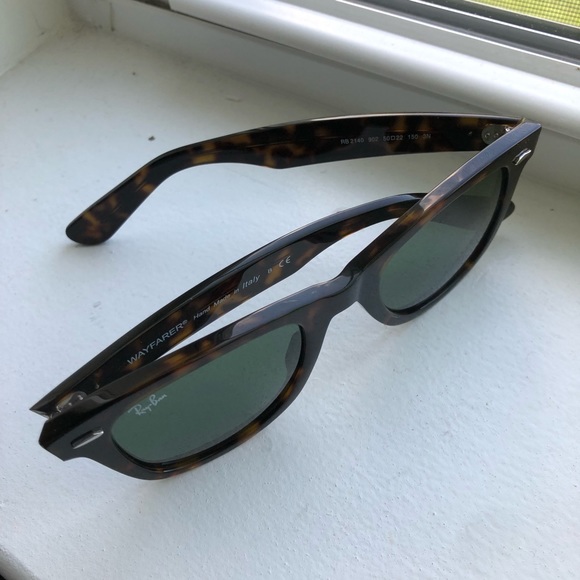 Ray Ban Wayfarer Tortoise Shell Sunglasses - Picture 8 of 12